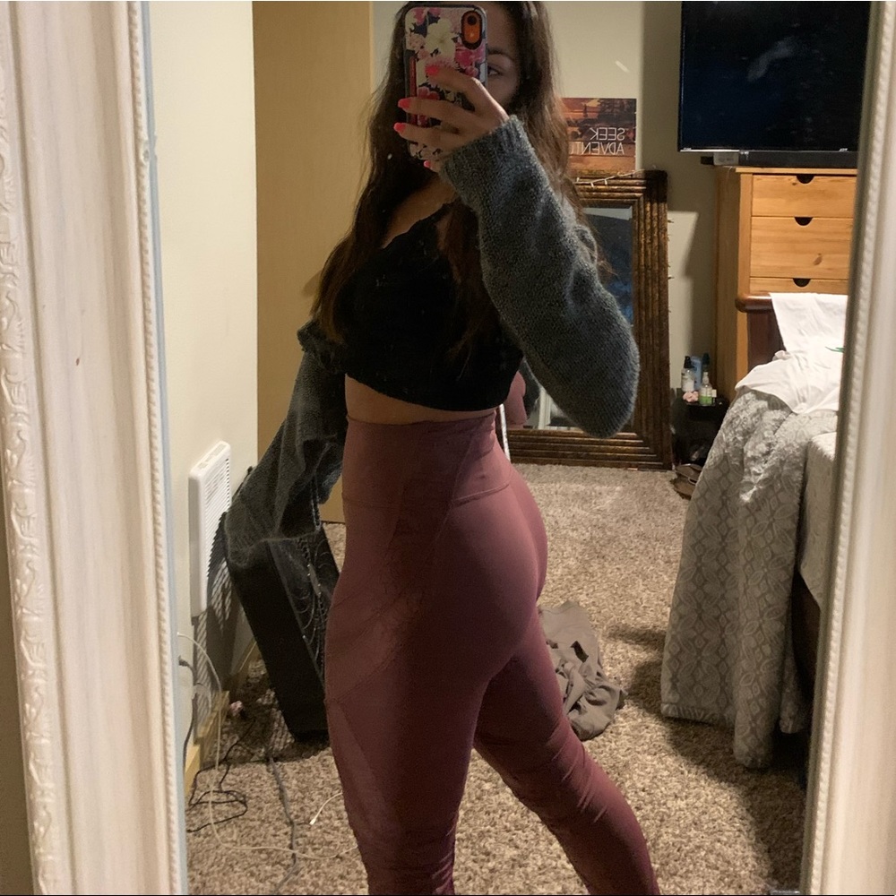 Lululemon workout pants. Size 4